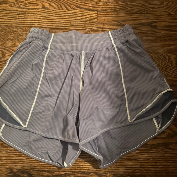 Lulu shorts - Picture 1 of 4